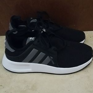 Adidas kids. size 3.5 BNWT